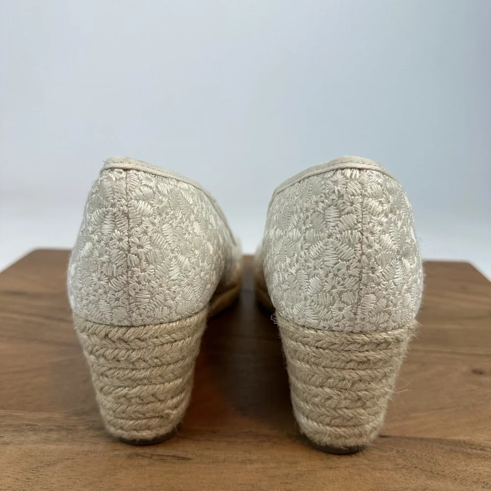 New Womens Bandolino Nuri Ivory Floral Lace Espadrille Wedge‎ Sandals Size 10 M